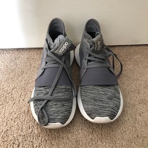 Grey Adidas Tubular Defiant / size 6